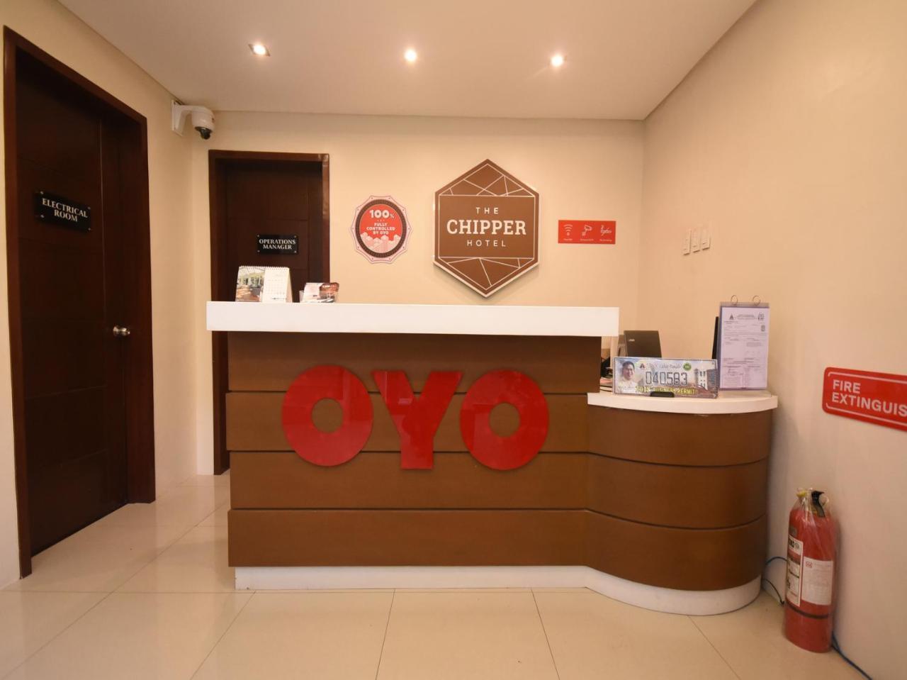 Oyo 111 The Chipper Hotel Кесон-Сити Экстерьер фото
